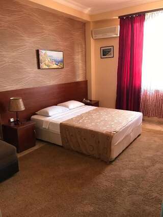 Отель Hotel Condori Кобулети Двухместный номер Делюкс с 1 кроватью (для 2 взрослых и 1 ребенка)-9